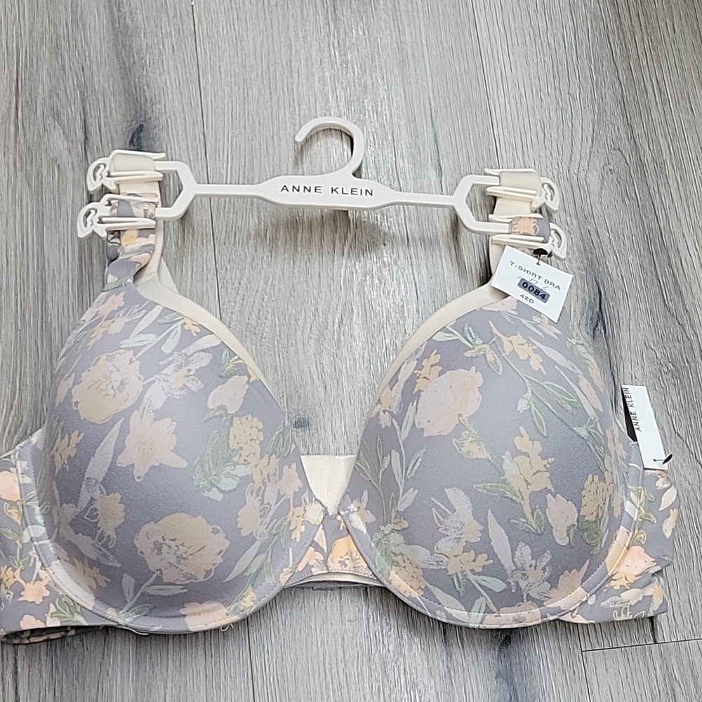 ANNE KLEIN BRA.